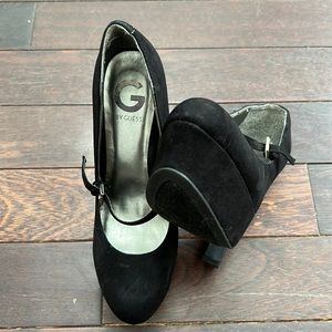 G by Guess Black Heels Size 7. 5